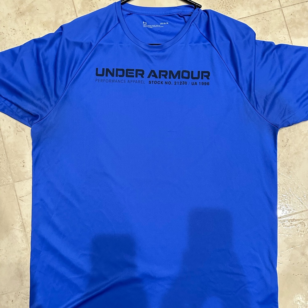 NWOT under Armour dri-fit shirt